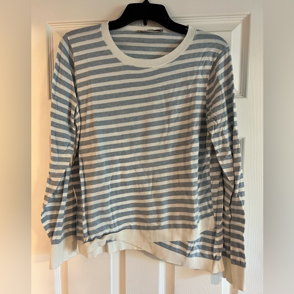 LOFT striped sweater in gray and winter white. Size XL.